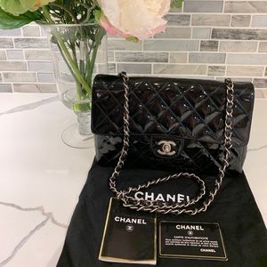 Authentic CHANEL Quilted Glossy Leather Shoulder
